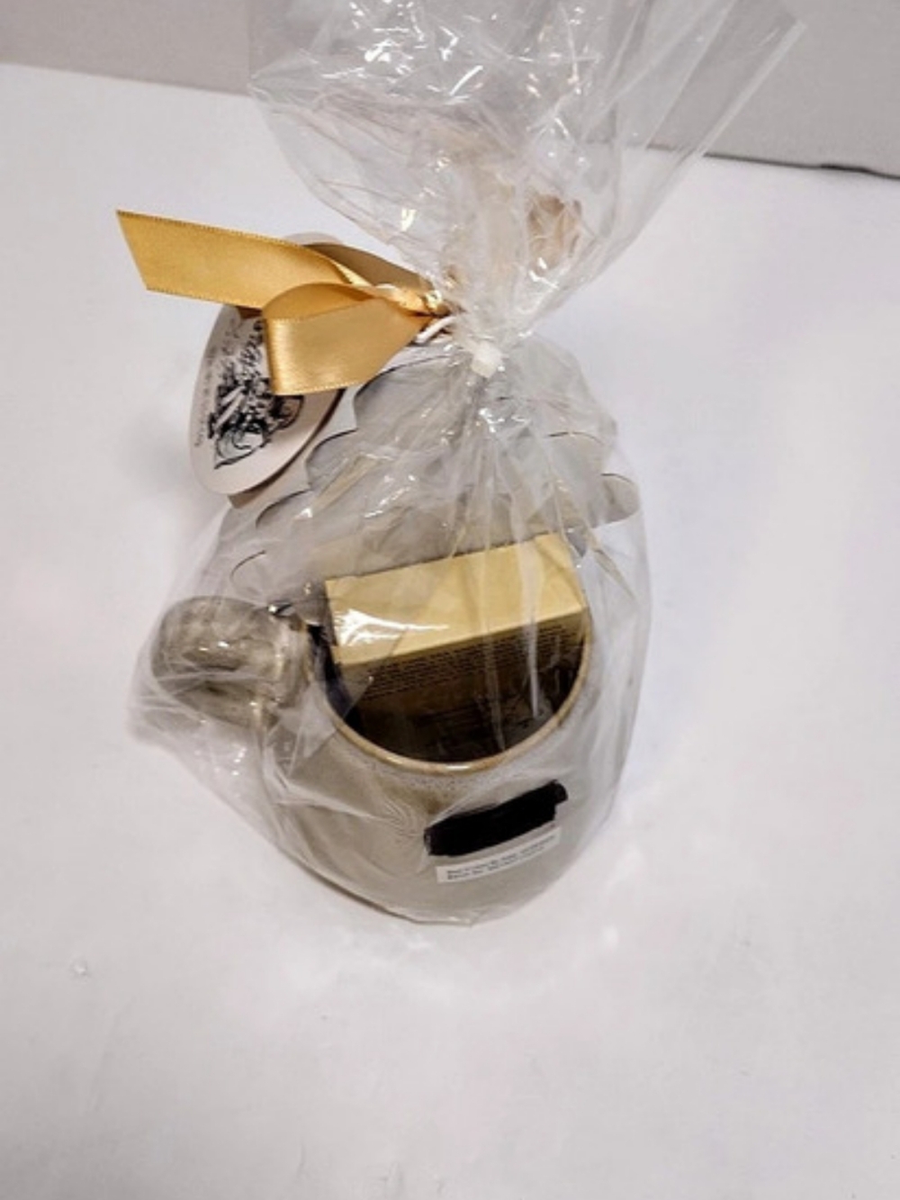 Winnie-the-Pooh Earl Grey Tea and Mug Gift Set Mug Gift Set White - Picture 10 of 11